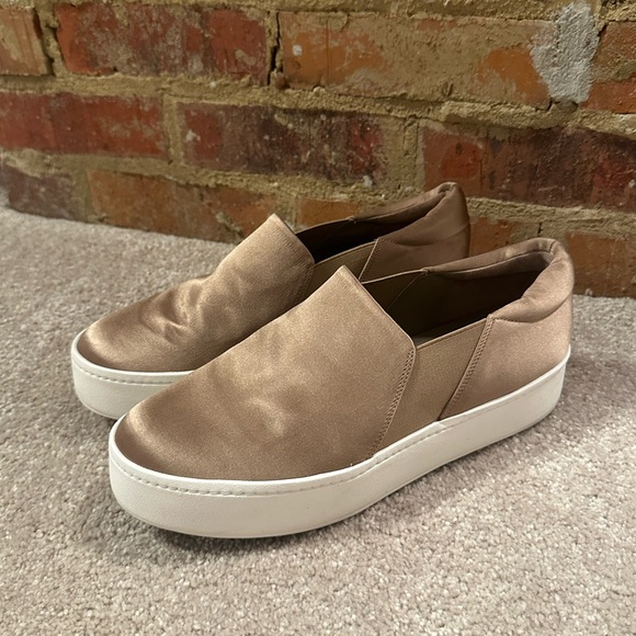 Vince Warren Slip-On Sneaker - Picture 1 of 5